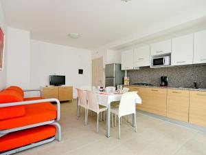Apartment Fiore-4 by Interhome