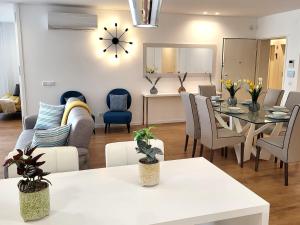 New Luxury Apt Ocean Front Heart of Olhao Plus Parking