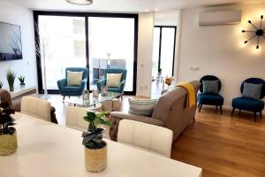 New Luxury Apt Ocean Front Heart of Olhao Plus Parking