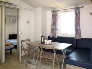 Holiday Home Happy Premium by Interhome