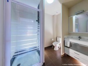 Maisons de vacances Holiday Home Domaine de Bacchus-2 pieces 4 pers- by Interhome : photos des chambres