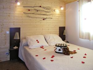 Holiday Home Les Hameaux de Miel-Chalet 6 pers- by Interhome