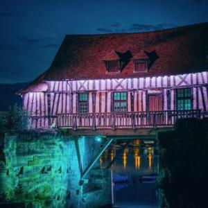 Maisons d'hotes Domaine Spa Perret-Au Calme-Chateau ArtDeco MasterSuite B&B et-ou Gite de Charme-A3Mn Giverny-Jardins Monet-Le Vexin-Piscine Ete-Parc 3Ha-Aire Enfants-PingPong-Options Diner-Billard-Massage-Yoga-Coaching-Fitness-Sauna-Hammam-Promo 2Nuits 1HJacuzzi Offerte : photos des chambres