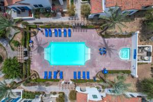 Desert Oasis Villa #A Steps from Pool