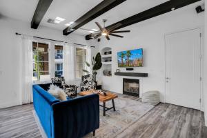 Remodeled Desert Hideaway #A