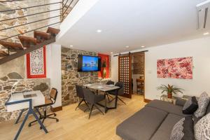 Villas La Fontana Amplias ApartaSuite-Piscina 203