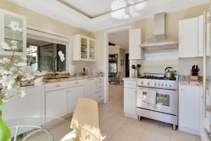 Stunning Villa with Custom Upgrades near LQ Resort