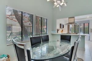 Refreshing Desert Escape near LQ Resort