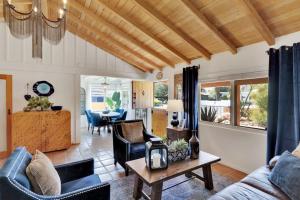 Spanish Home in Desirable Movie Colony East