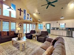 Wine N Pines - Carrizozo