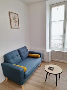 Appartements Notre Dame 3 - Tres belle vue sur la Loire - Lumineux - Hypercentre : photos des chambres