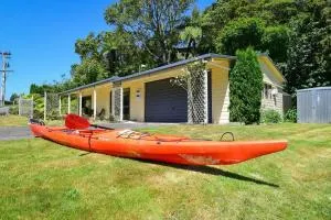 Lake Rotoiti Retreat - Rotoiti