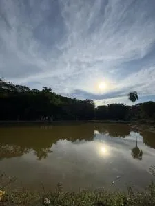 Casa de Sítio com Lago para pesca - Descanso e Lazer - Aluminio