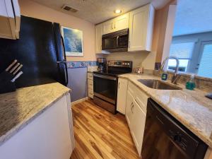 North Shore Inn TC 309