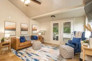 Cute and Cozy! Great for a couple or small family - Mountain Pine