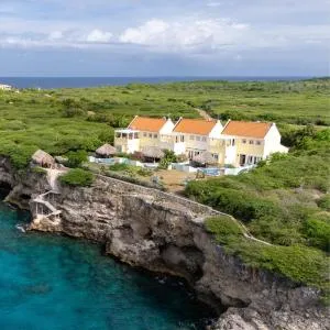 Villa Brisa - An Oceanfront GEM! - Westpunt