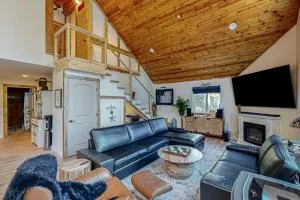 Whispering Pines Retreat - Tamarack