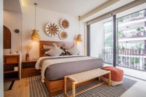 NEW Romantic Zone Gem at Nomada