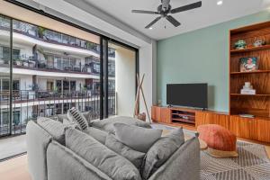 NEW Romantic Zone Gem at Nomada