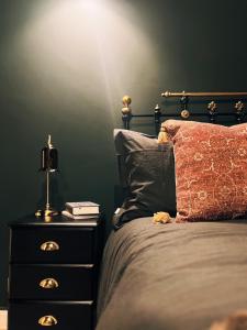 Central Designer Flat by Castle