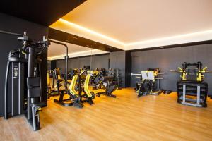 Luxury 10th floor 2 beds 2 baths