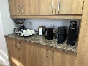 20 Minutes de Montréal, 3 chambres, 4 lits, 1 futon pour maximum 8 personnes