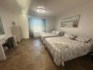 20 Minutes de Montréal, 1 chambre et 2 lits pour maximum 4 personnes