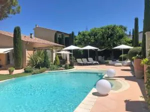 La Sarrazine - LʼEscale