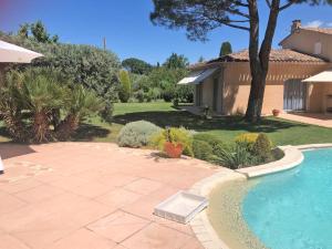 Villas La Sarrazine : photos des chambres