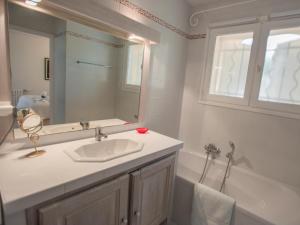 Villas La Sarrazine : photos des chambres