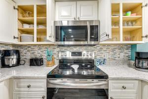 Oceanfront North Myrtle Beach Gem Pools Access!