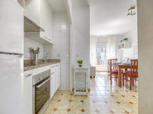 Apartment in Rosas near Platja de Roses Beach