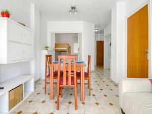 Apartment in Rosas near Platja de Roses Beach