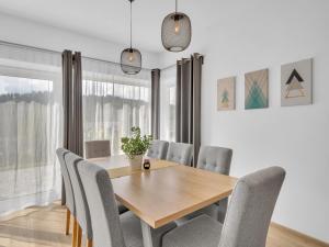 Villa in Krkono e with Sauna and Forest Views