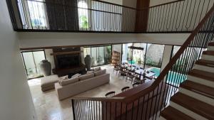 Brand new spacious 4br villa