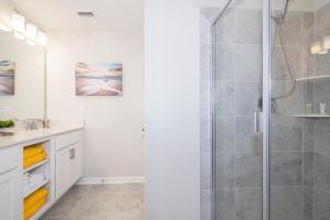 4721-207HM STOREY LAKE, CONDO 22 GARDEN VIEW