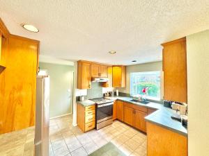 Bothell River house