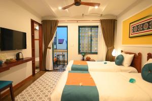 DeColore Villa Hoi An