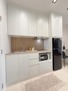 Modern Luxury Suite King-Bed & for Easy Travel