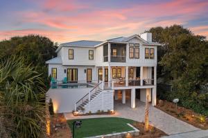 PALM2905: 2905 Palm Blvd.