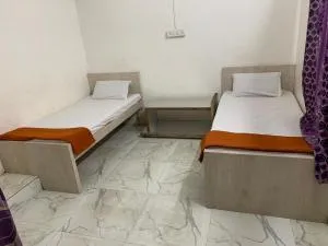 Asian rest rooms, City's Centre - Ambad