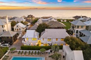 Abba Cottage & Carriage House