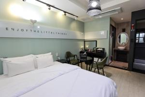 Hotel Kkuljam Stay