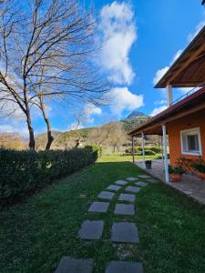 Αγροικια ΜΥΛΟΔΕΣΗ - 3hvězdičkové hotely ve městě Kalavrita