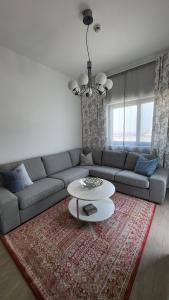 Modern 2BR -5MIN to Metro & Festival Mall- 1211