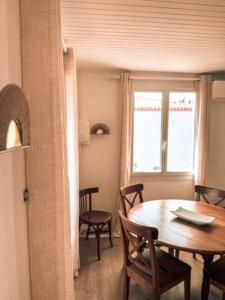 Maisons de vacances Appartement dans haut de villa : Maison 3 Chambres
