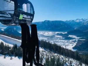 Ausseerland Apartments - Relax, Ski, Hike and Bike, Garden, Parking, BBQ, Near Hallstatt, Loser, Tauplitz and Krippenstein, Free Wi-Fi and Netflix - Sarstein