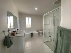 Samphire Stays at Foul Bay