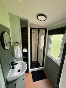 The Lodge, dog friendly rural retreat