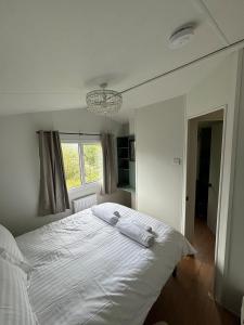 The Lodge, dog friendly rural retreat